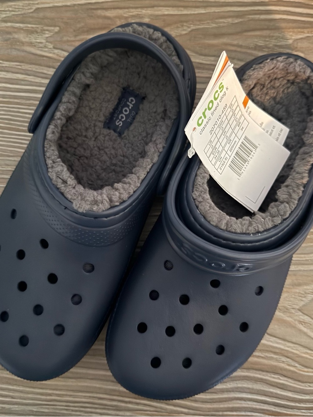 CROCS Kids Classic Lined Clog - Navy Blue with Gray Lining